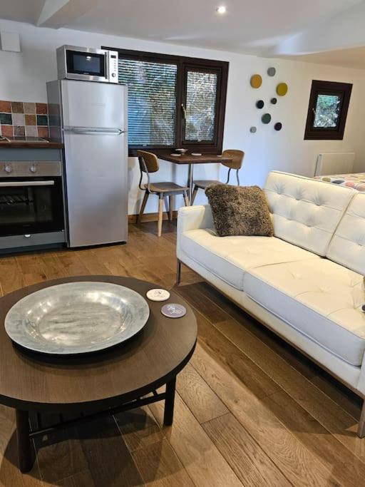 Treetops Lodge, Private Parking & Garden Truro