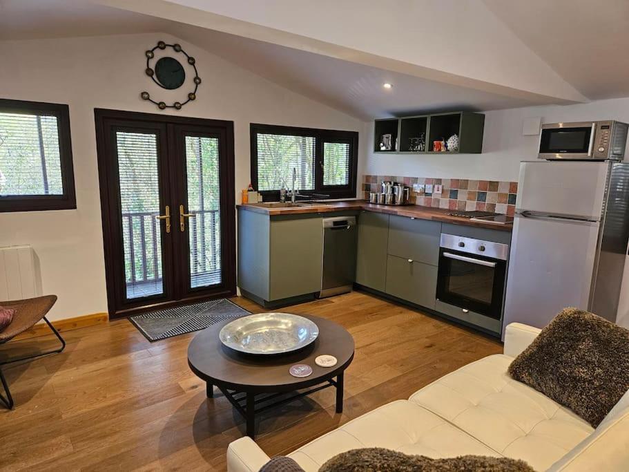 Treetops Lodge, Private Parking & Garden Hébergement de vacances *