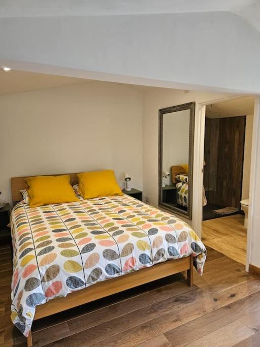 Treetops Lodge, Private Parking & Garden Hébergement de vacances