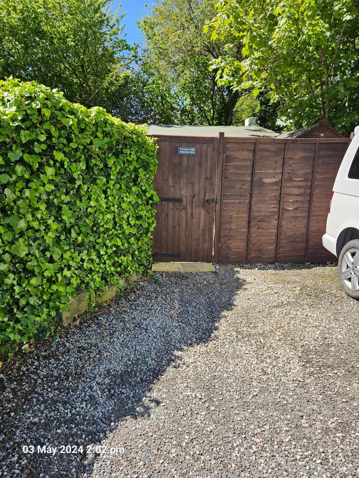 Holiday home Treetops Lodge, Private Parking & Garden Truro
